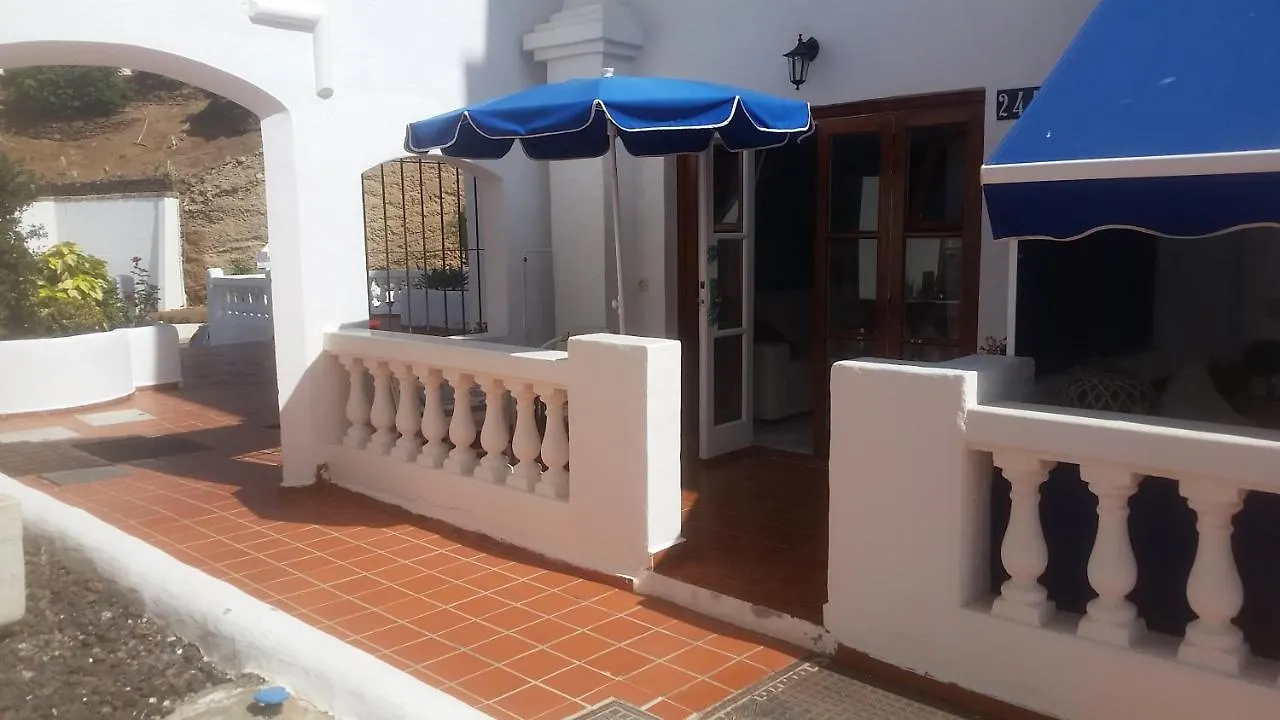 Ocean Dreams Suite Los Cristianos Hill Heated Pool 0*, Los Cristianos (Tenerife) Spain