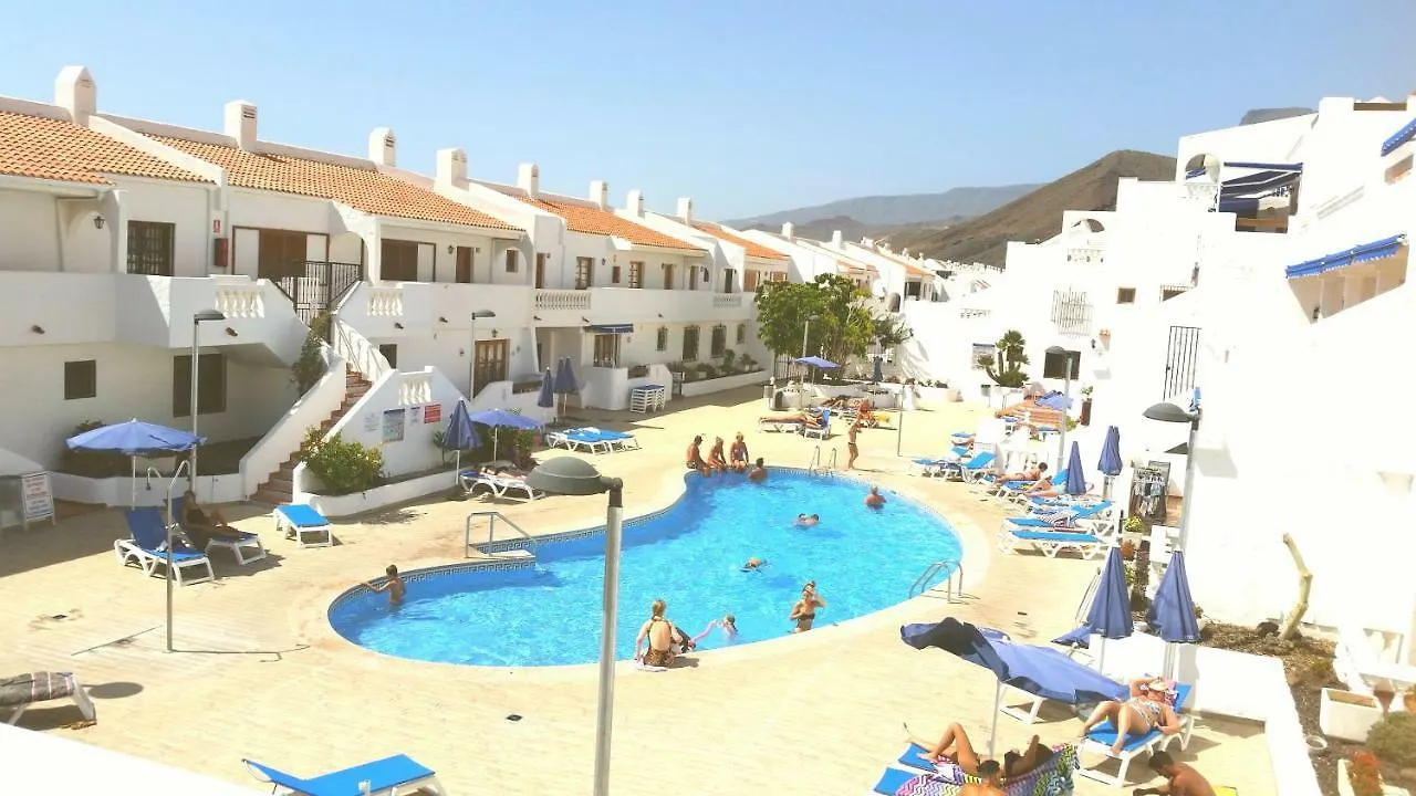 Ocean Dreams Suite Los Cristianos Hill Heated Pool 0*, Los Cristianos (Tenerife)